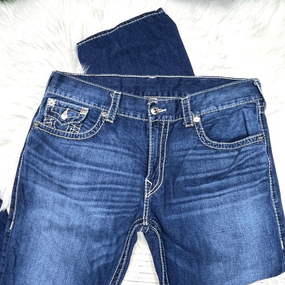 🚫SOLD! 👖|•TRUE RELIGION•| Straight Flap Natural Big T Jeans 38x33👖 - Picture 5 of 14